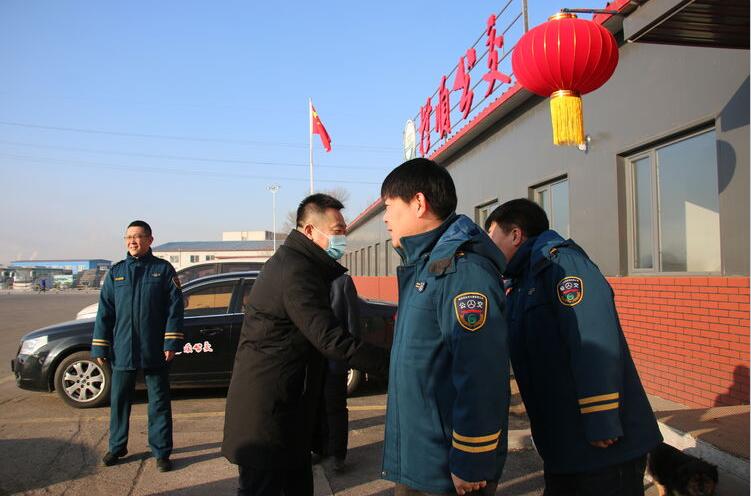 C:\Users\Administrator\Desktop\20210327\2022.1.3\22.2.11公共汽车\2.jpg